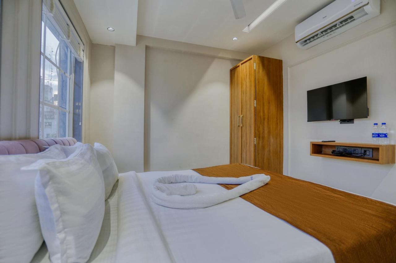 Hotel Pavilion Индор Екстериор снимка