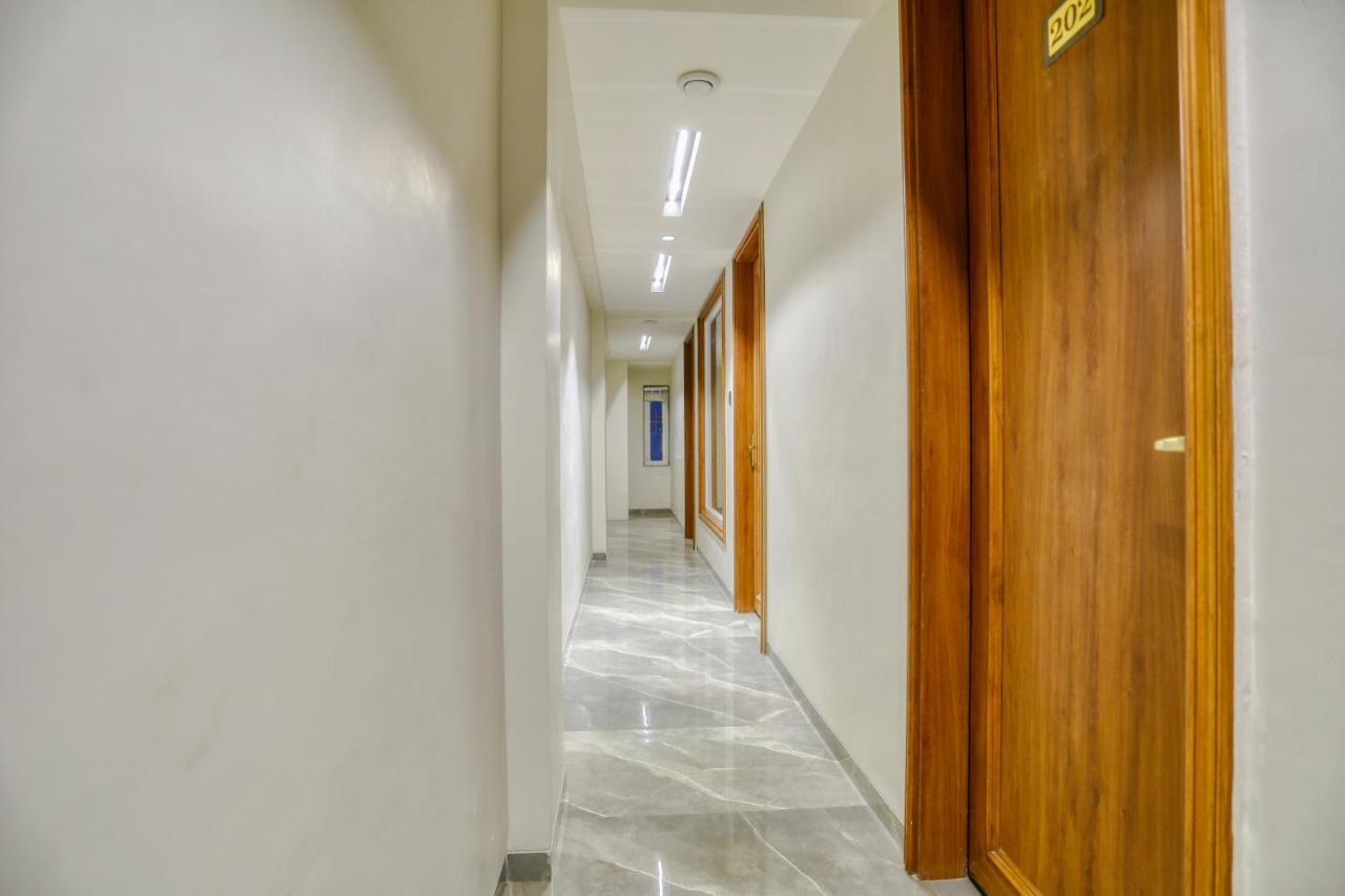 Hotel Pavilion Индор Екстериор снимка