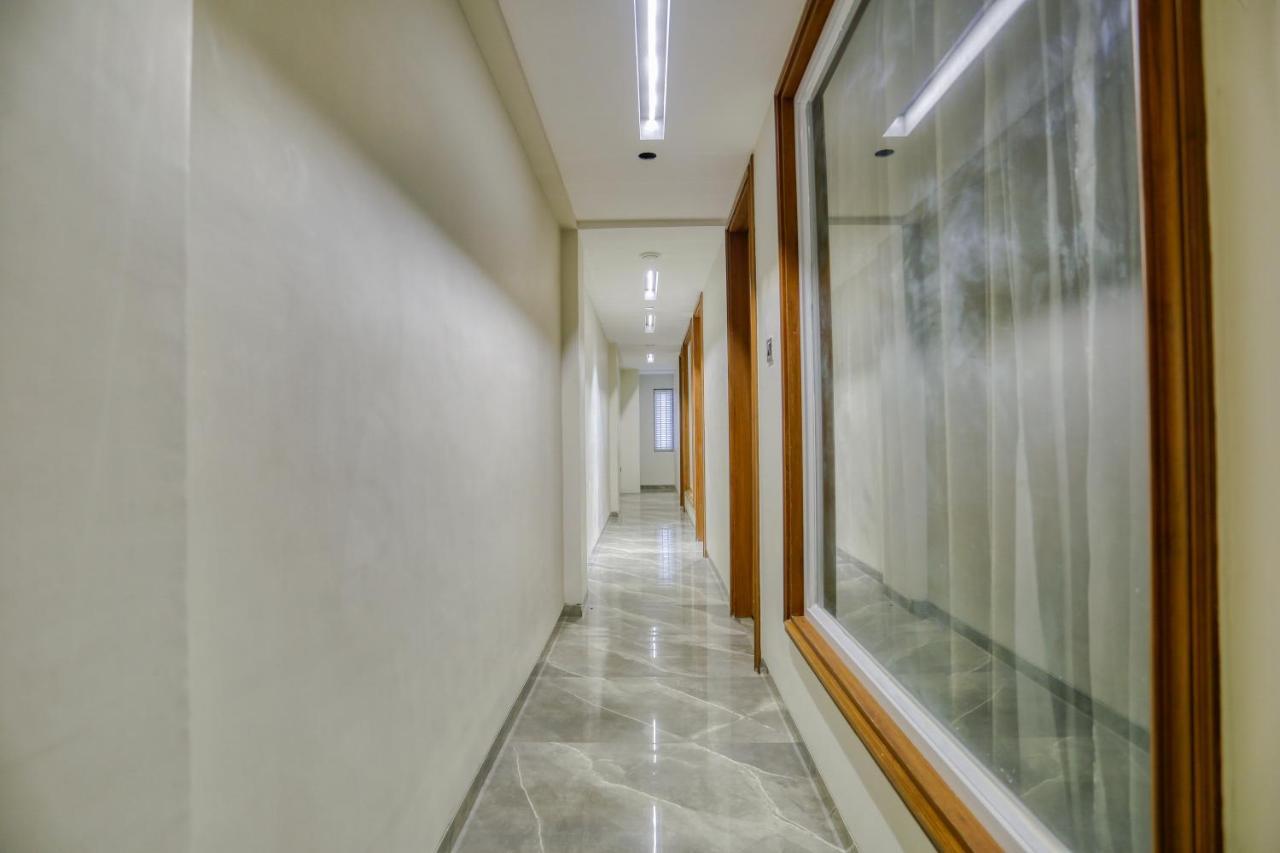 Hotel Pavilion Индор Екстериор снимка